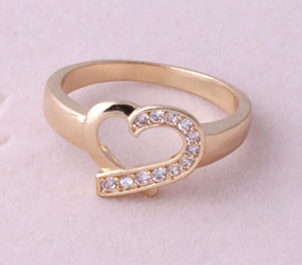 Creative Heart Retro Fashion Stainless Steel Ring